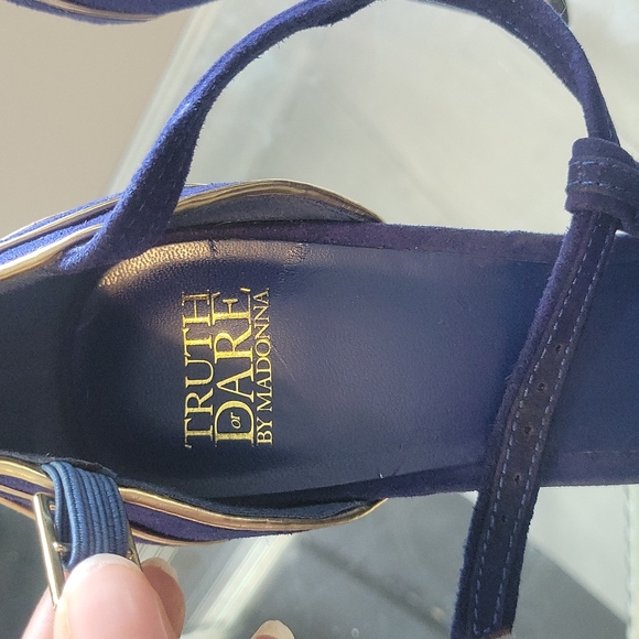 Royal blue truth or dare by Madonna heels - Picture 2 of 5